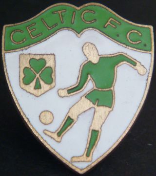 Celtic Fc Vintage Club Crest Type Badge Brooch Pin In Gilt 24mm X 27mm