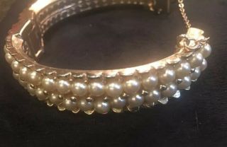Vintage BARCLAY Gold Tone Hinged Bracelet Safety Chain Faux Pearls Exquisite 5