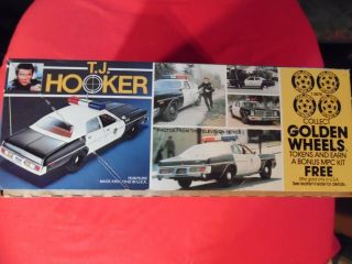 T.  J.  Hooker Police Car Model Kit 1/25 Scale 1982 VTG U.  S.  SHIP Read 4
