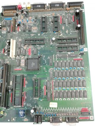 Commodore Amiga A2000 Motherboard Rev 4.  4 PARTS 5