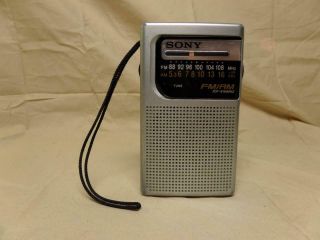 Vintage Sony Fm/am 2 Band Pocket Radio Portable Icf - S10mk2 Silver C3