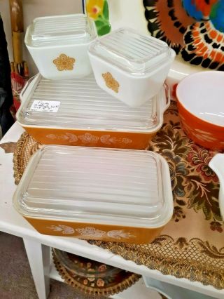 Vintage 4 Piece Pyrex Refrigerator Dish Set Named Butterfly Gold With Lids