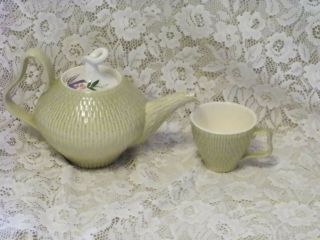 Vintage Red Wing Pottery Green Basket Weave Tea Pot With Floral Lid And Cup