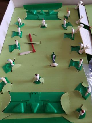 VINTAGE SUBBUTEO TABLE CRICKET SET - & Complete with 3