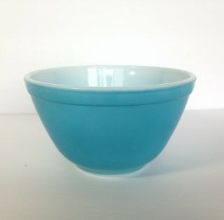 Vintage Pyrex 401 Turquoise Aqua Blue Small Nesting Mixing Bowl 1 - 1/2 - Pint