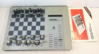 Radio Shack 1850 Electronic Chess Set Lights Up Vintage Complete