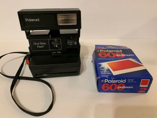 Vintage Polaroid 600 One Step Flash Instant Film Camera W/ 2 Packs Film
