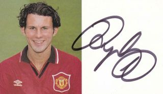 Ryan Giggs Signed Vintage Manchester United Official Club Card Aftal Dealer 135