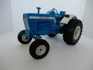 Vintage Die Cast Steel Ertl Ford Farm Tractor 8000 With 3 Point Hitch