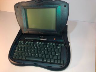 Apple 1997 eMate 300 Newton Vintage Computer with Stylus 3