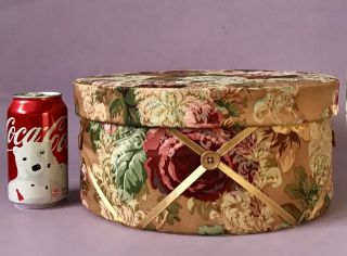 ⭐️vintage Raymond Waites Hat Box Storage Container Padded Damask Floral Fabric