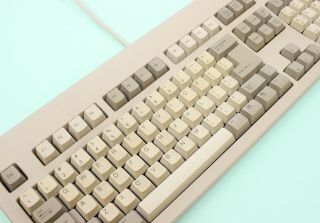 Vintage IBM PC / AT Computer Keyboard (Beige) [SK - 2000REW] 2