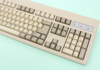 Vintage IBM PC / AT Computer Keyboard (Beige) [SK - 2000REW] 3