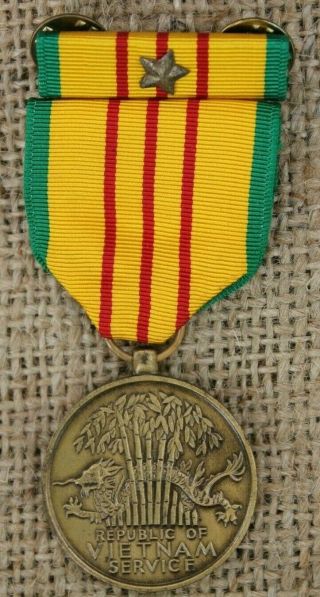 Vtg Us Military Republic Of Vietnam Service Medal And Ribbon Bar United States