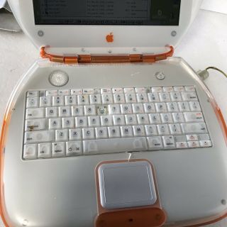 Apple IBook Clamshell G3 Mac OS 9.  2 300MHz - 128MB 6GB 3