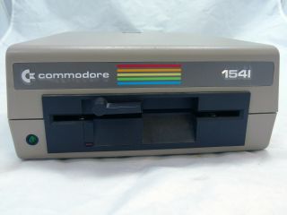 Vintage Commodore 64 Model 1541 5.  25 " Floppy Disc Drive