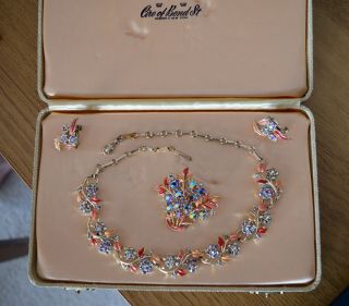Signed Vintage Coro Jewelcraft Necklace Earrings Brooch Ab Boxed Collectable Set