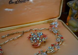 Signed Vintage Coro Jewelcraft Necklace Earrings Brooch AB Boxed Collectable Set 3