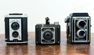 3 Vintage Cameras: Kodak Brownie Synchro Reflex Pho - Tak Traveler 120 Spartaflex