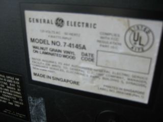 General Electric Vintage Wood Grain Table Top Am/Fm Radio Model 7 - 4145A 3
