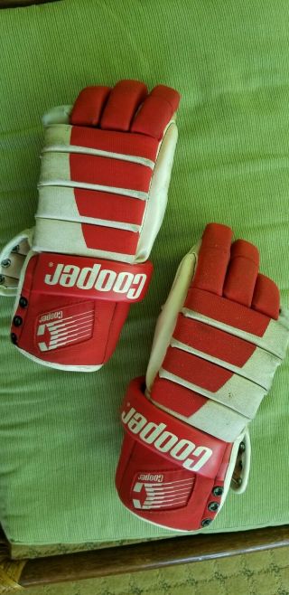 Vintage Cooper 9 Hockey Gloves Great Shape Classic Style