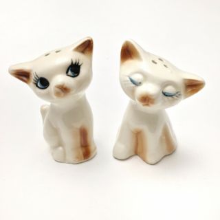 Vintage Kitschy Retro Ceramic Siamese Cats Kittens Salt Pepper Shakers
