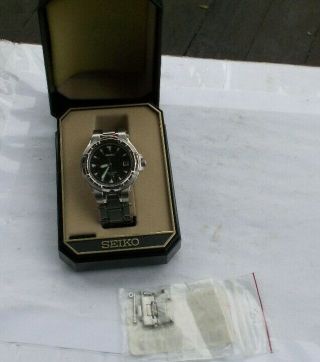Vintage Men ' s Seiko Watch Wristwatch & Case Links 7N42 - 7189 LOOK NR 2