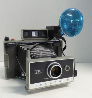 Vintage Polaroid Automatic 330 Land Camera With Flash & Case