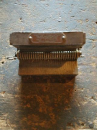 Vintage Clipper Belt Lacer Co.  Model No.  0,  4 " Length Vice Belt Lacer