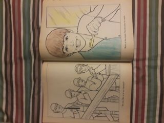 The Beatles official coloring book.  Saalfield Publishing.  Vintage Softcover. 4