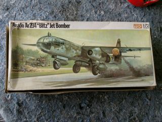 Vintage Frog Arado Ar234 Blitz Jet Bomber 1/72 Scale Model Kit F417 (132)