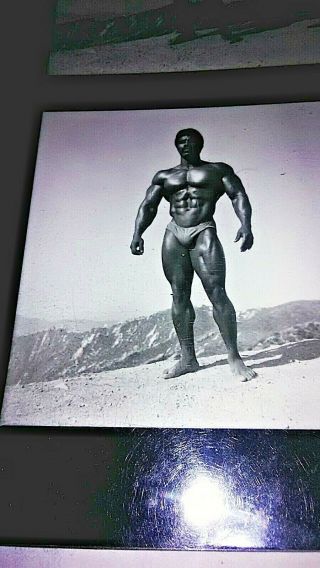 Vintage Bodybuilder ROBBIE ROBINSON MR.  AMERICA - IFBB MR.  WORLD - MR.  UNIVERSE 4
