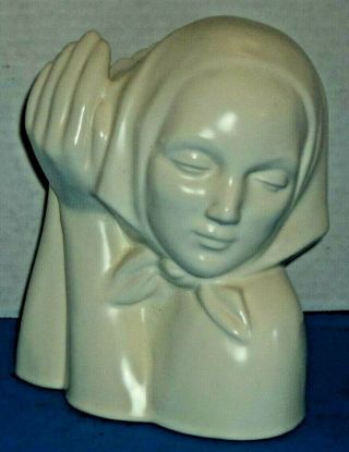 Catalina Art Pottery Peasant Woman Head Vase,  Vintage,  Satin White,  7 "