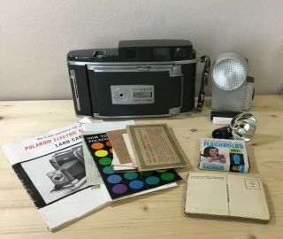Vintage POLAROID 900 ELECTRIC EYE LAND CAMERA with Case Flash & Manuals 2