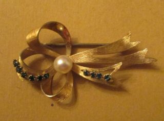 Vintage Krementz Gold Overlay Pin Pearl & Ten Blue Sapphires Bow Shape
