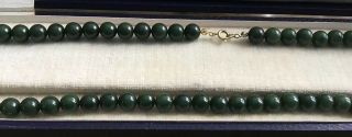VINTAGE REAL DEEP GREEN CHINESE JADE BEAD NECKLACE 2