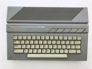 Atari 130xe Computer W/ Defective Keyboard But Otherwise For Repairs.