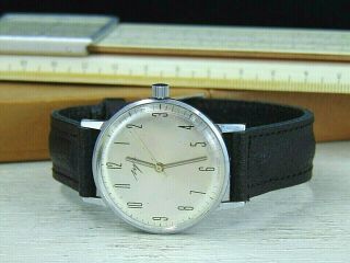 Luch White Dial Vintage Mens Mechanical Soviet Watch Made In Ussr