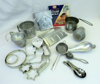 Vintage Aluminum Baking Gadgets Retro Farmhouse Scoop Cups Spoons Pie Crimper