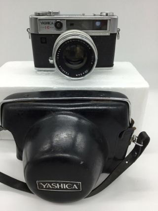 Yashica 1c Lynx 14e Film Camera With Yashinon - Dx 1:1.  4 45mm Lens W/case
