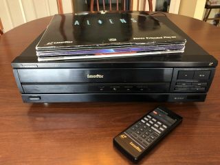 Pioneer Ld - 870 Laserdisc Player With Remote And 5 Movies