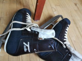 Vintage CCM Tacks Ice Skates Made In Canada Size 9.  5 3