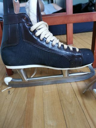 Vintage CCM Tacks Ice Skates Made In Canada Size 9.  5 4