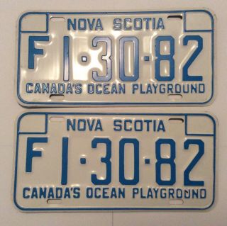 Vintage 1970s Nos Nova Scotia License Plate Matched Pair Farm F1 - 30 - 82