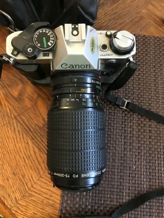 Canon - Vintage 35mm 408277 - Lens FD 75 - 200mm Camera,  lens & Bag Plus Brush Great 2