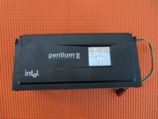 Intel Sl2ym 400mhz Pentium Ii Slot 1 Vintage Cpu Processor W/ Heatsink Pii P2