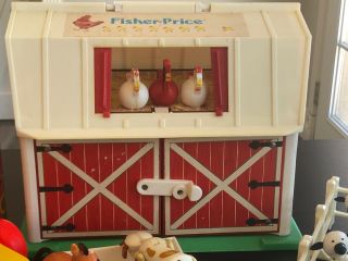 Vintage Fisher Price 1986 Barn And Silo 2501 Little People Animals Farm 26 Pc 2
