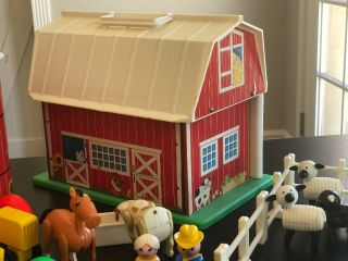 Vintage Fisher Price 1986 Barn And Silo 2501 Little People Animals Farm 26 Pc 4
