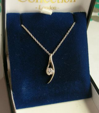 Small Elegant Sterling Silver Cubic Zirconia Vintage Pendant On 18 " Chain - Vgc