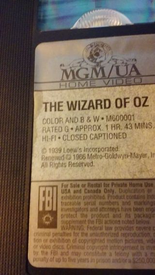 Vintage 1939 / 1966 both B&W and Color Wizard of Oz VHS tape MGM Toto 4